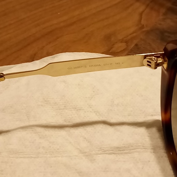 Gucci sunglasses - Picture 3 of 4